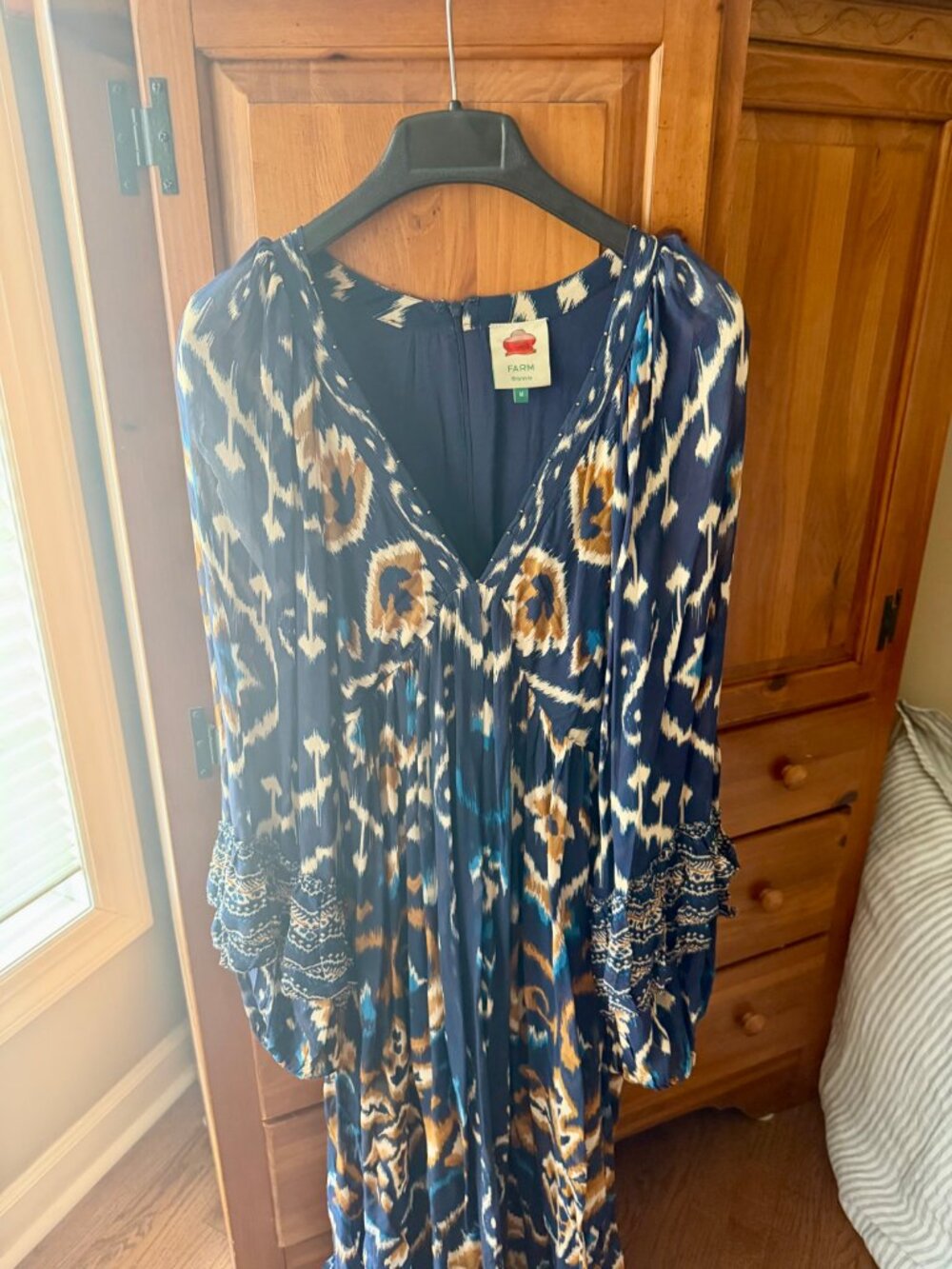 FARM RIO Pineapple Ikat Blue Maxi Dress (SIZE M) - Picture 6 of 7